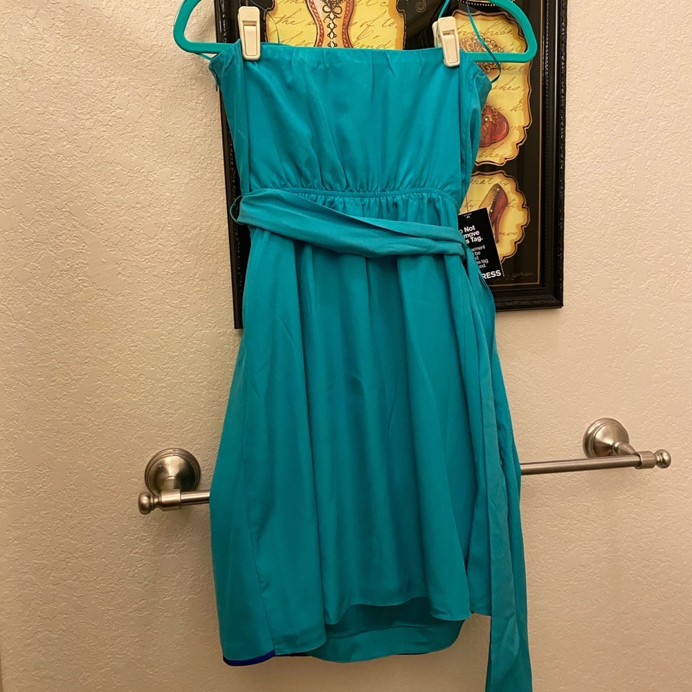 Strapless Express turquoise dress with side zipper. Wrap around tie. Size 10 - Picture 5 of 6